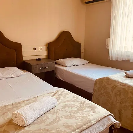 Gar Hotel *